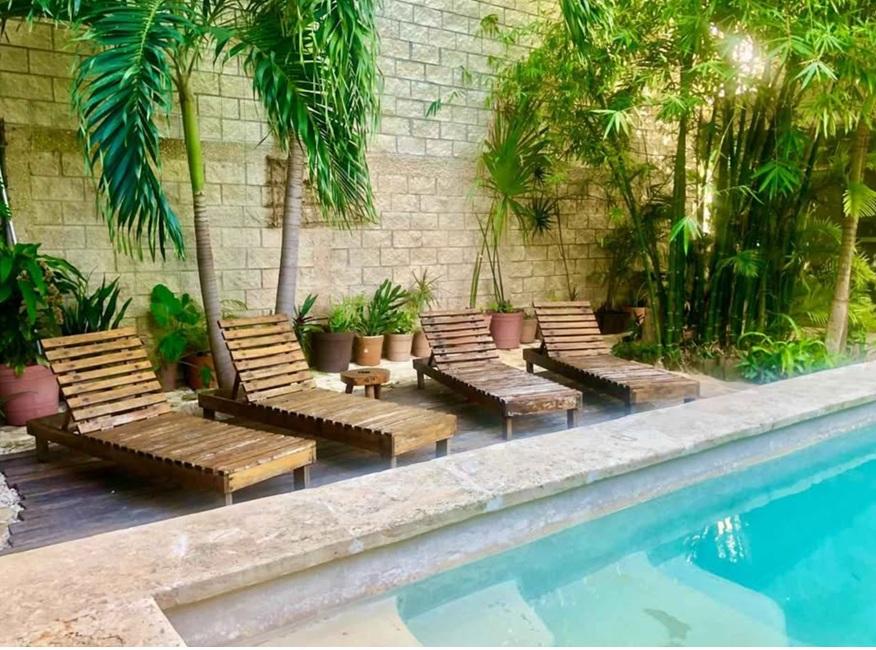 Remate de Propiedad con 7 habitaciones en el centro de Tulum