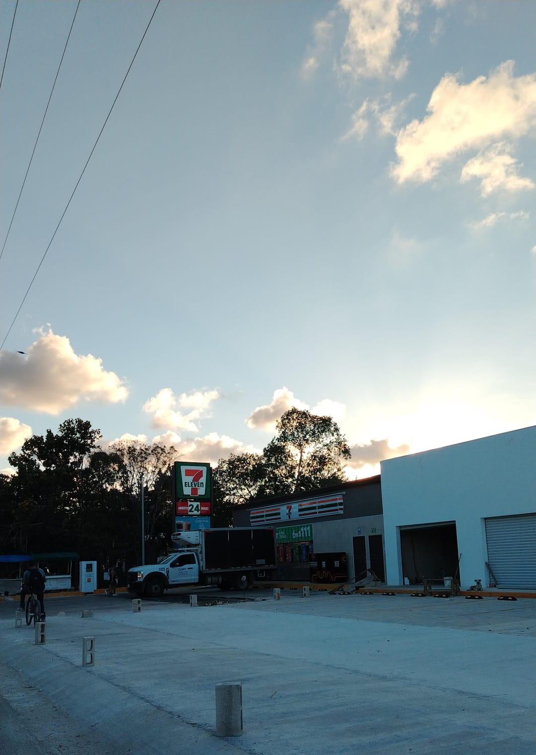 TERRENO DE USO MIXTO PARA DESARROLLO,BODEGA, ENCIERRO EN ZONA NORTE DE CANCUN