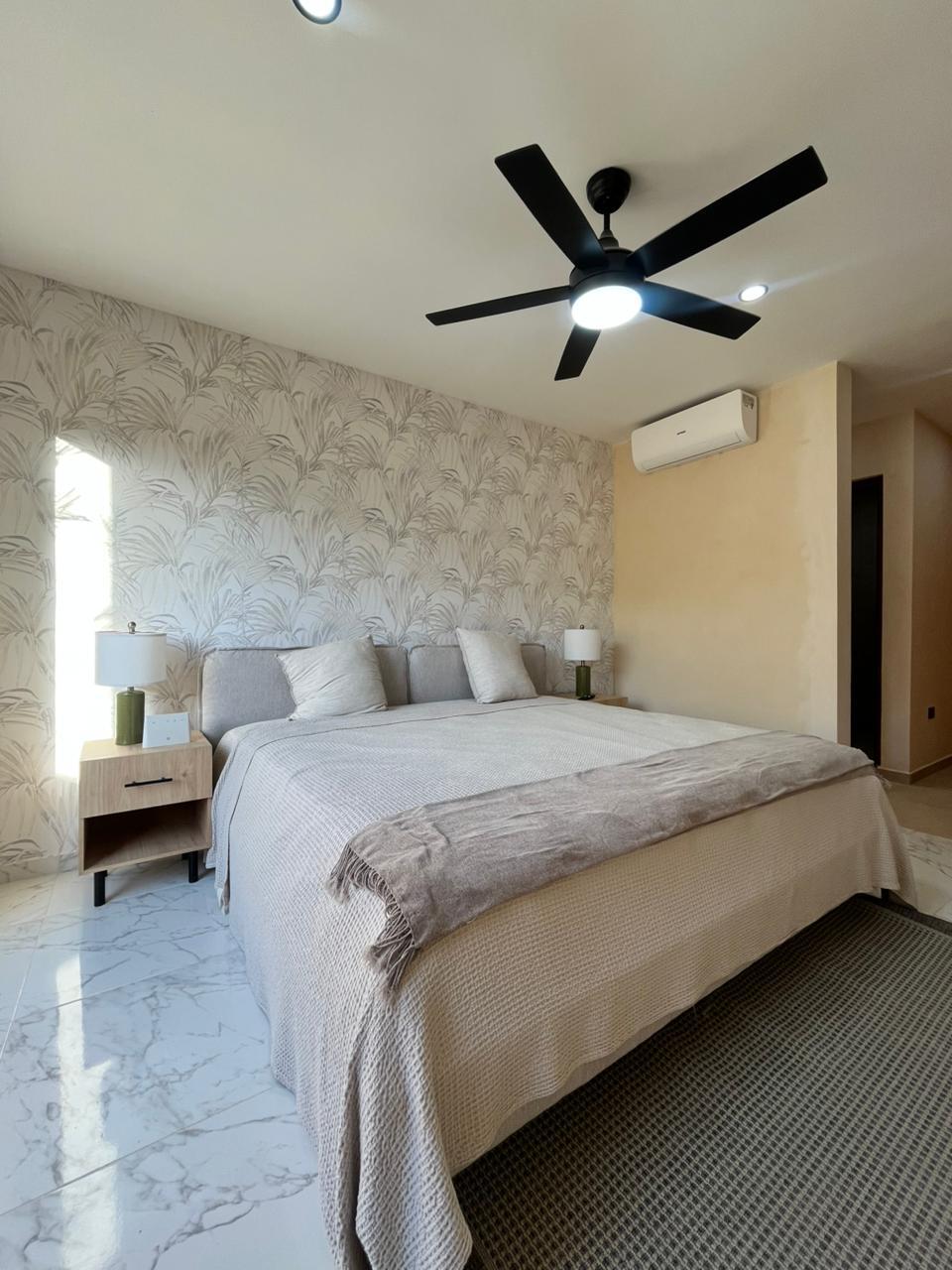 Departamentos en el nuevo Centro de Playa del Carmen!