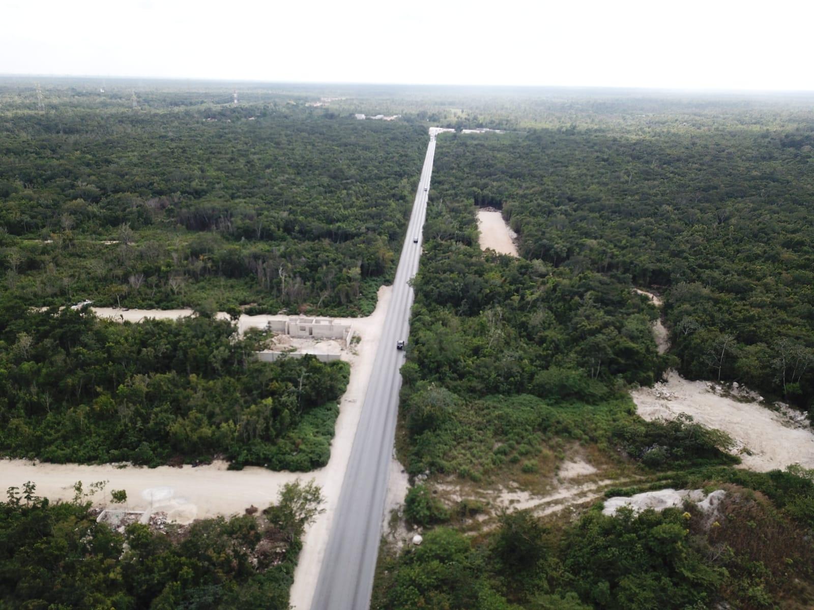 Terreno de 14006.97 a bordo de carretera 186, Cancún