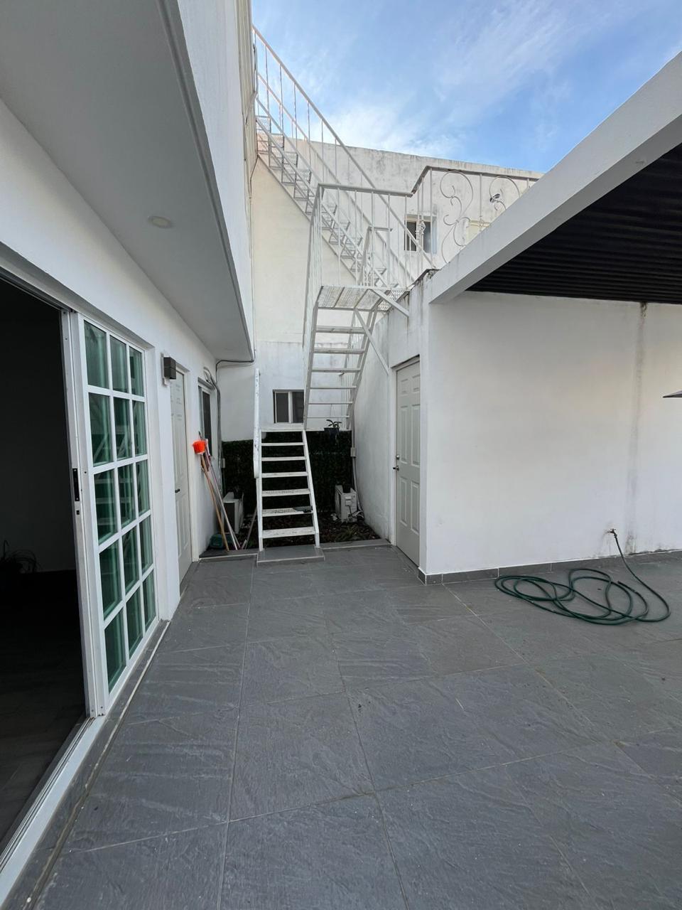 Casa excelente ubicación  uso comercial en Avenida Nichupte