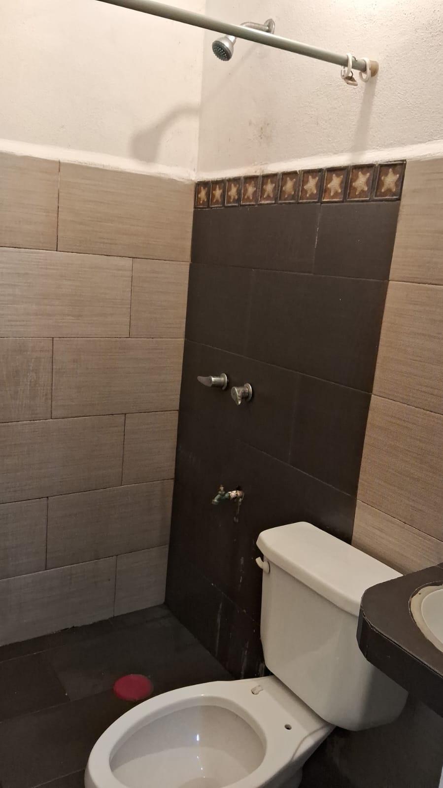 5 cuartos 1 local comercial a 1.5 km de Playa Esmeralda, Playa del Carmen!