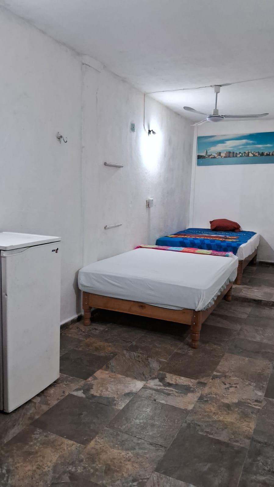 5 cuartos 1 local comercial a 1.5 km de Playa Esmeralda, Playa del Carmen!