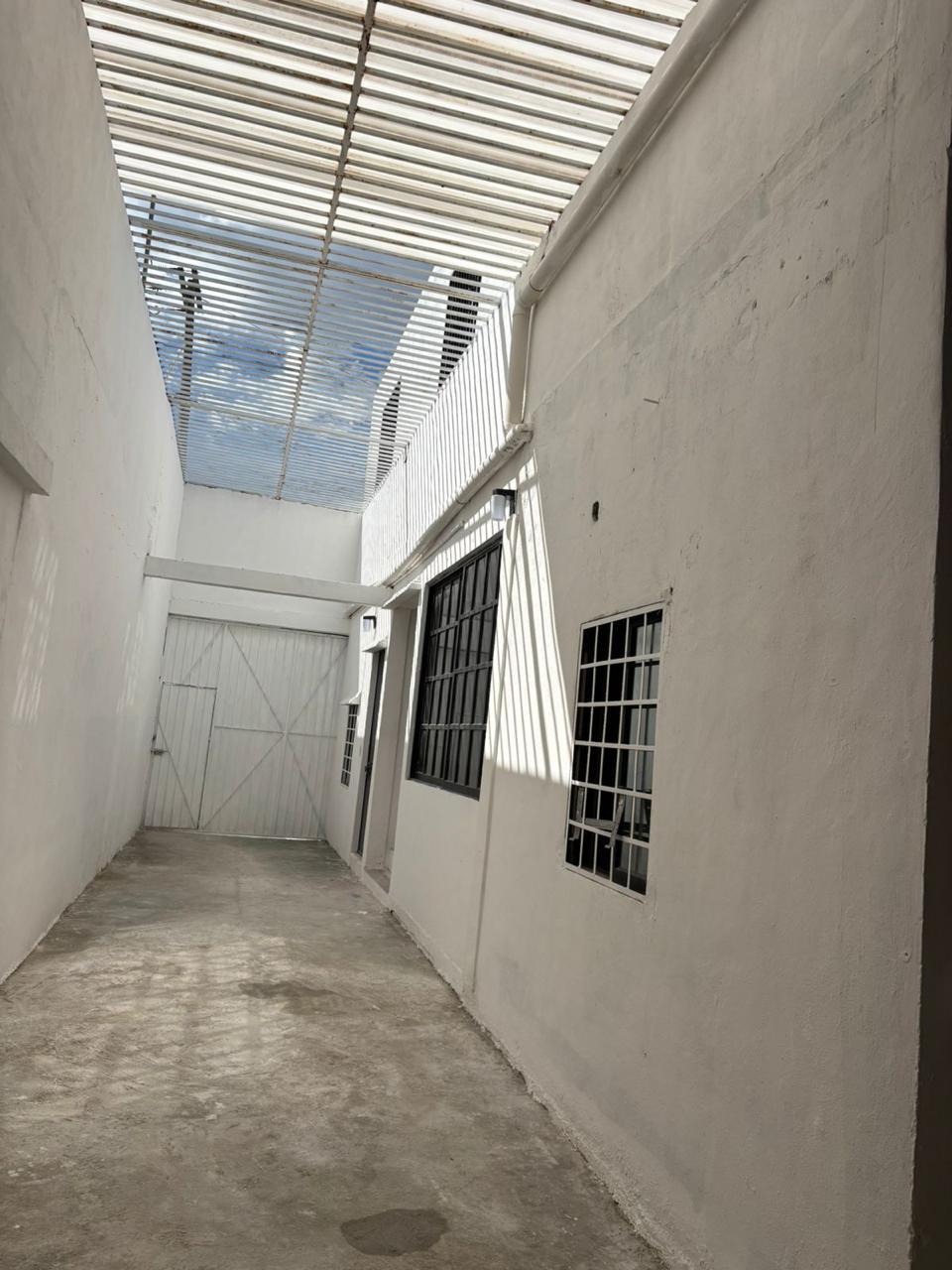 Inmueble Uso mixto sobre la Avenida Kabah!