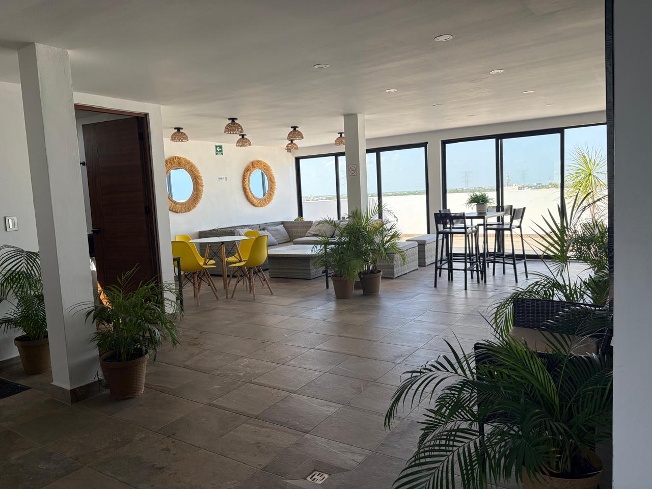 Rento estudio en PB a 1 km del muelle Av.Constituyentes Playa del Carmen