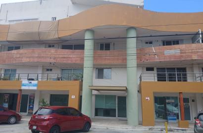 Oficina Comercial en RENTA en el centro de Cancún!